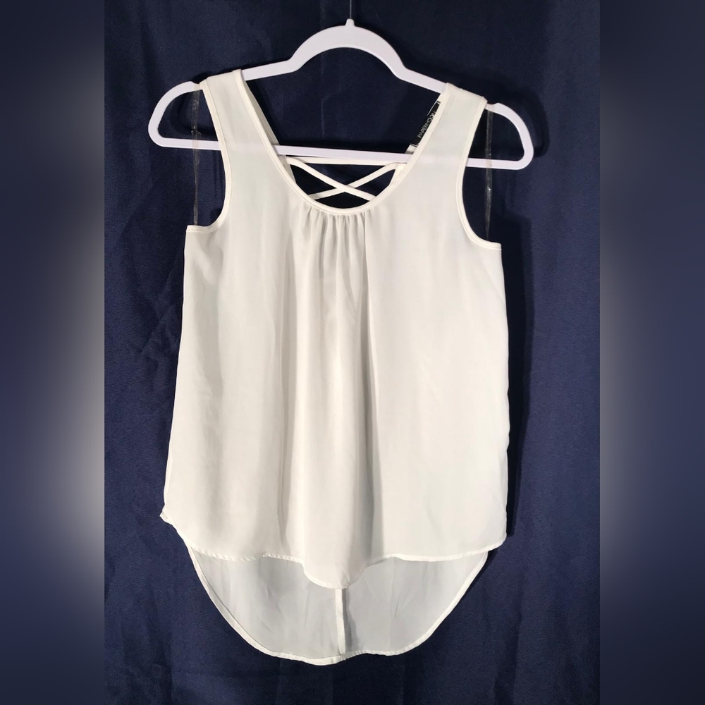 PAPERMOON Women's Elegant White Sleeveless Top Zize L made In Vietnam